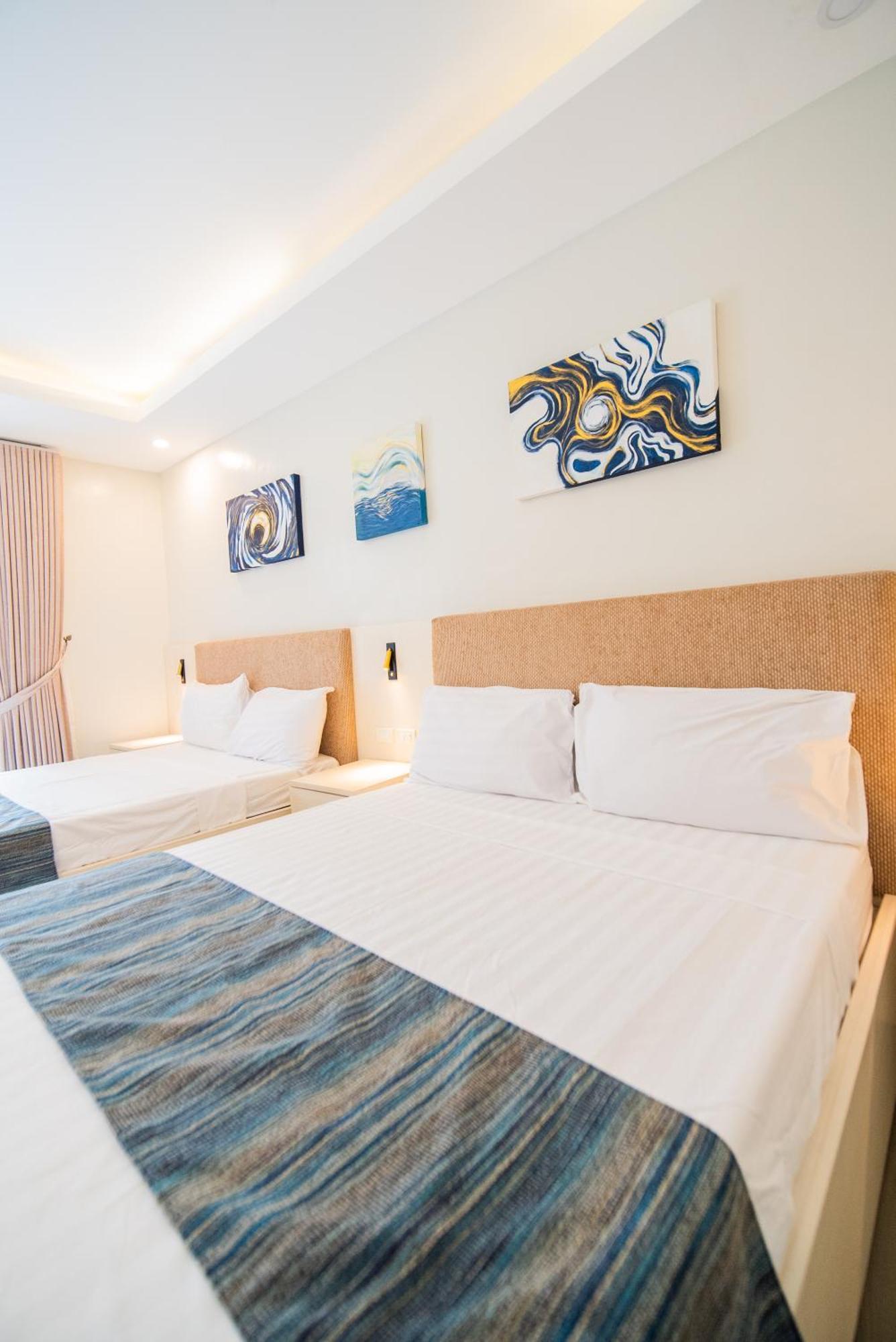 Klm Condotel Angeles Exterior photo